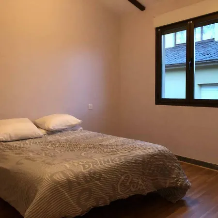 Castillo Apartment *